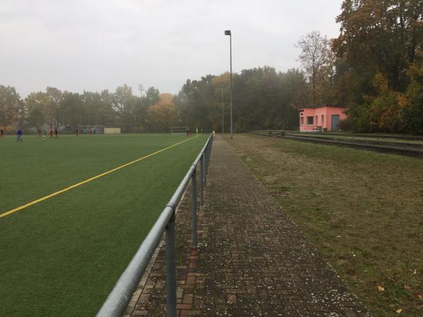 Rudolf-Harbig-Stadion - Neustrelitz