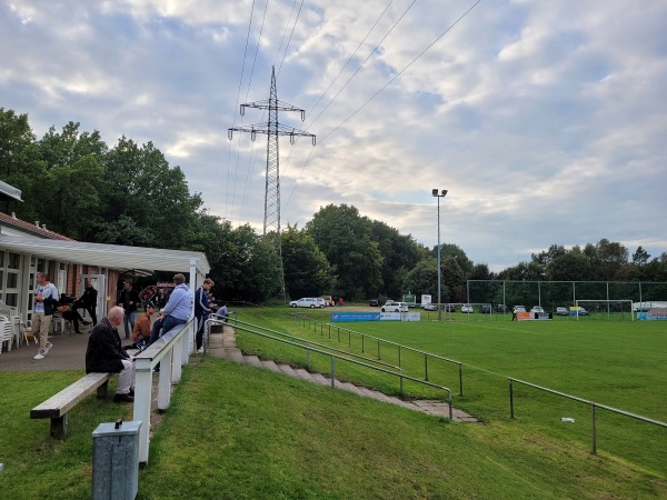 Sportplatz Niendorfer Weg - Wendisch Evern