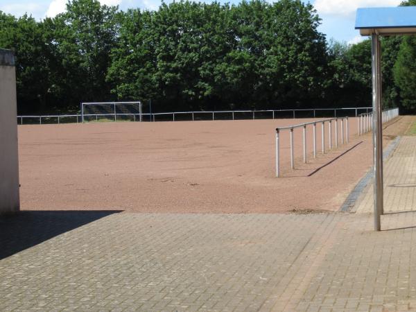 Sportplatz Im Embegrund - Bedburg-Kirdorf