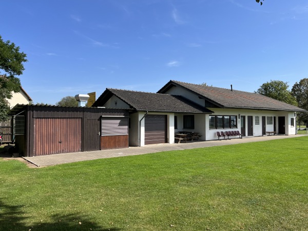 Sportplatz Edertalstraße - Waldeck-Netze