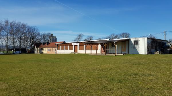 Sportplatz am Gewerbegebiet - Urbach/Thüringen