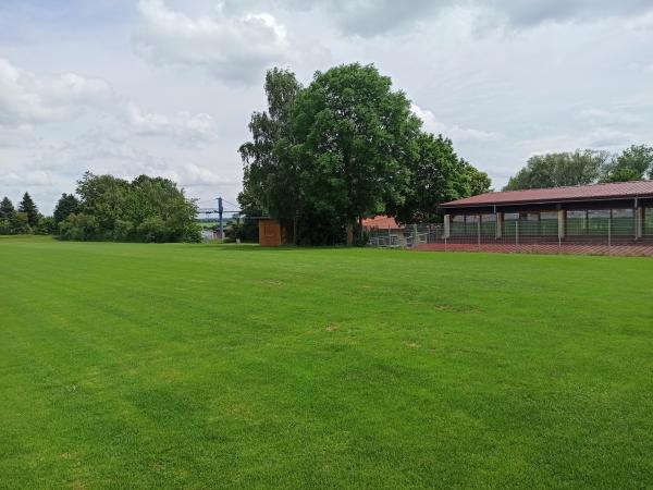 Sportplatz an der Mehrzweckhalle - Amerdingen