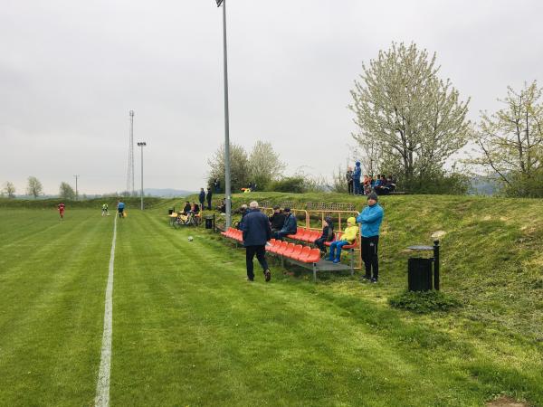 Boisko w Męcinka - Męcinka