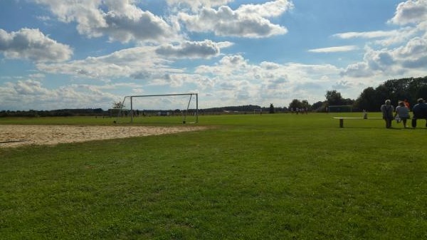 Sportplatz Hühnerbusch - Neustadt/Rübenberge-Schneeren