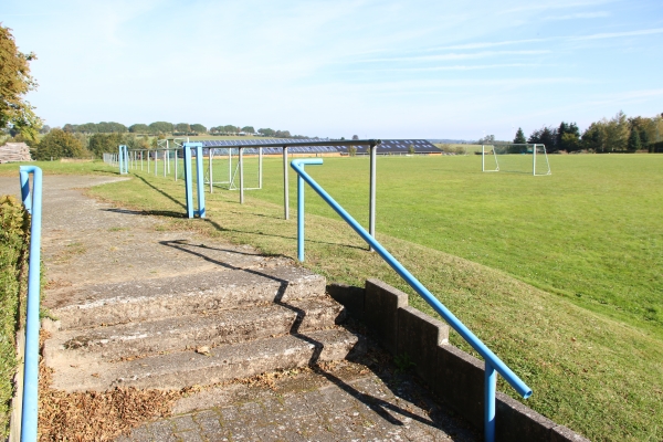 Sportplatz Im Steinsfeld - Hürtgenwald-Vossenack