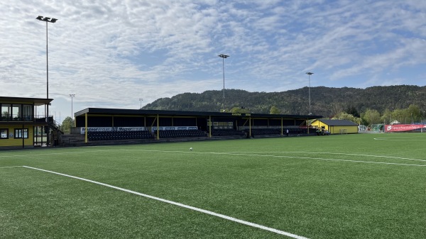 Kuventræ Arena - Os