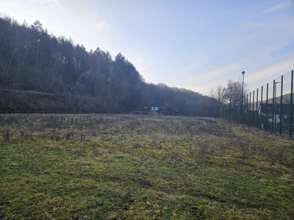 Sportplatz an der Schule - Lahnstein-Friedrichssegen