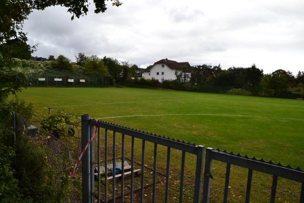 Stadion Menzenberger Straße Nebenplatz - Bad Honnef-Selhof