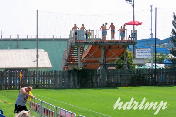Fotbalový a lehkoatletický stadion Hustopeče hřiště 2 - Hustopeče