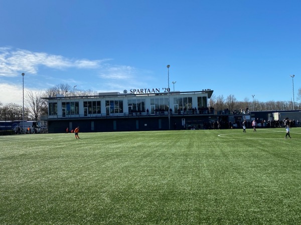 Zuiderpark - Spartaan '20 veld 2 - Rotterdam