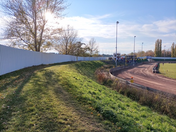 Sportanlage Natschbach-Loipersbach - Loipersbach