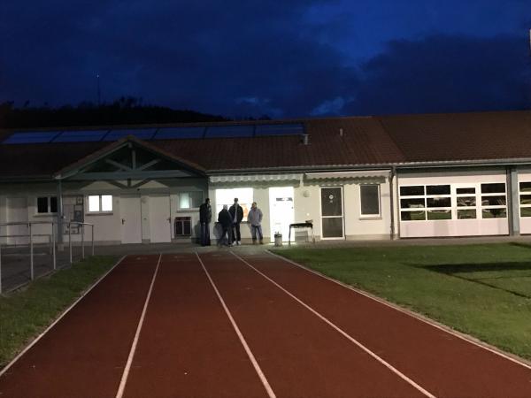 Sportanlage Im See - Elgg