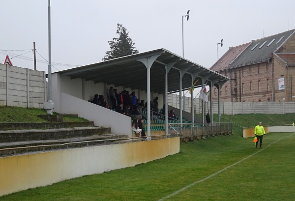 Futbalové ihrisko Sládkovičovo - Sládkovičovo