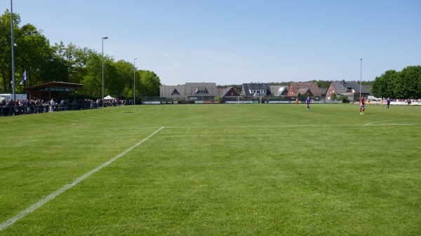 Sportanlage Bergstraße B-Platz - Holdorf-Langenberg