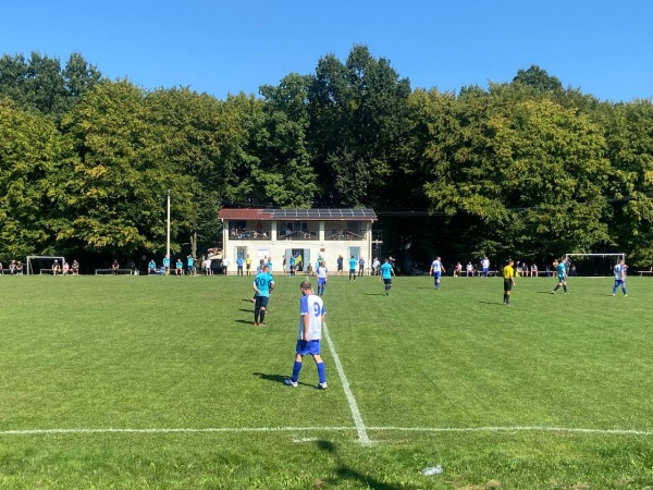 Stadion Khiny - Zymna Voda