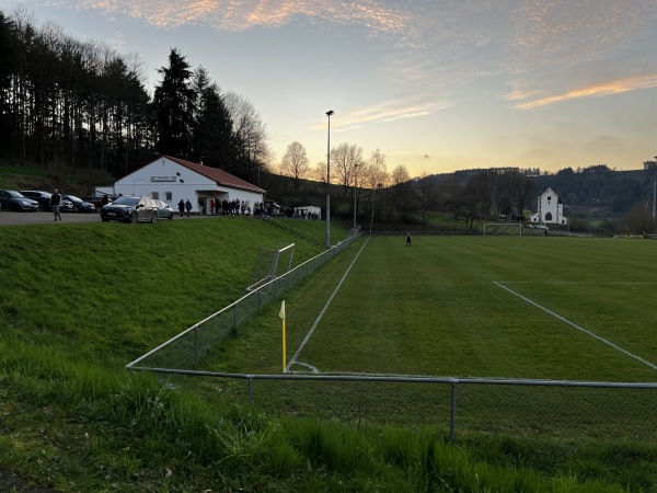 Sportplatz Am Mittelberg - Offenbach-Hundheim