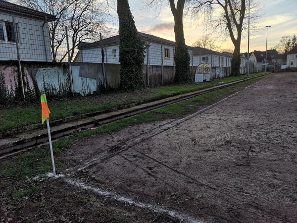 Bezirkssportanlage Düsseldorfer Straße Platz 3 - Duisburg-Wanheimerort