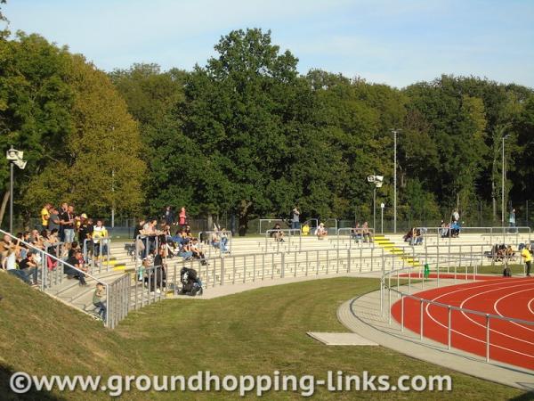 Ernst-Thälmann-Stadion - Zeitz