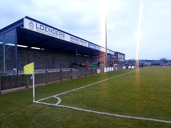 Gemeentelijk Stadion De Roosen - Pelt-Boseind