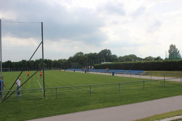 Nebenplatz Nebenplatz