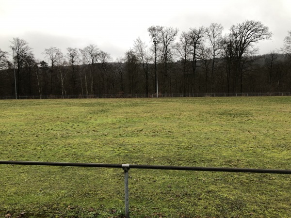 Sportplatz am Hellenberg - Niedernhausen-Engenhahn