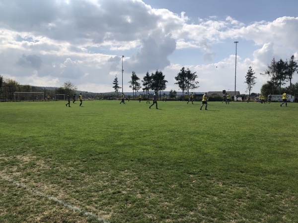 Sportplatz Niedermeilingen - Heidenrod-Niedermeilingen