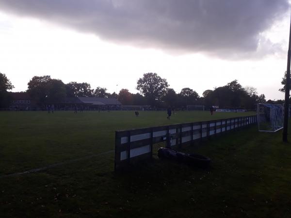 Sportplatz an der Schule - Schafstedt