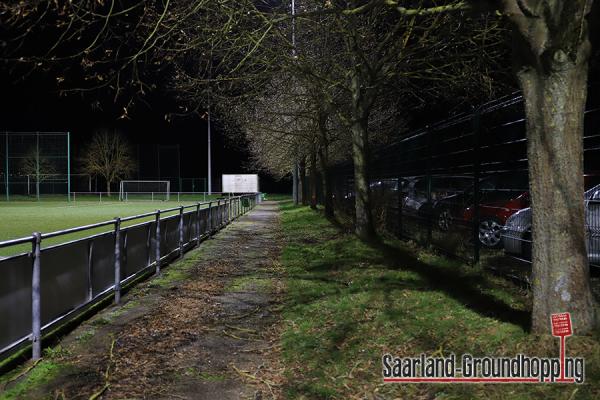 Terrain de Foot de Remerschen - Remerschen