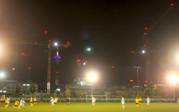 Bezirkssportanlage Fährstraße - Düsseldorf-Unterbilk