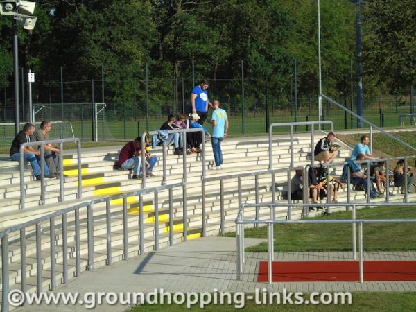 Ernst-Thälmann-Stadion - Zeitz