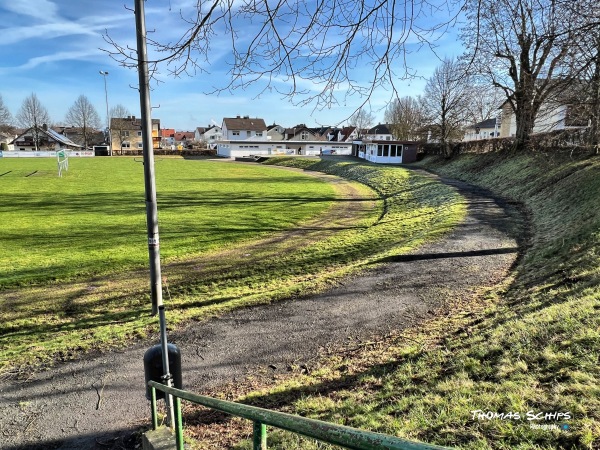 Langenberg-Kampfbahn - Baunatal-Großenritte