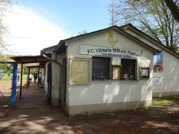 Toni-Wilschewski-Stadion - Kerpen-Manheim