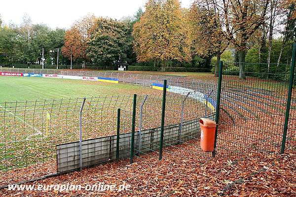 Stadion am Hermann-Löns-Weg - Solingen-Ohligs