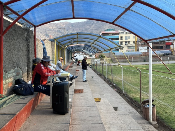 Estadio Municipal José Santos Tamayo el Hueco - Cusco