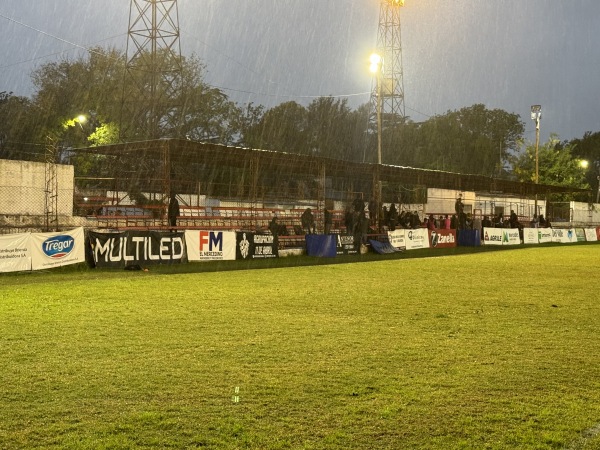 Estadio Liga Mercedina - Mercedes, BA