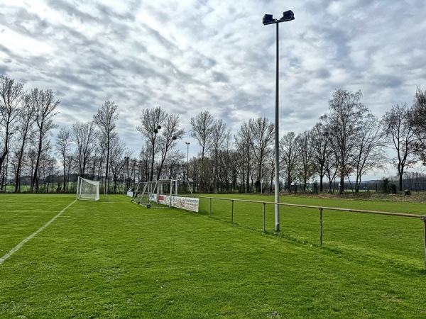 Sportplatz am Twiesbach - Porta Westfalica-Eisbergen