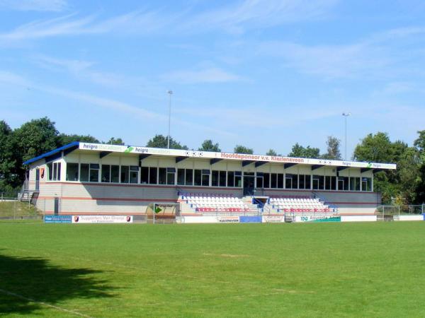 Sportpark De Planeet veld 2 - Emmen-Klazienaveen