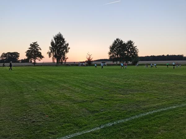 Sportplatz Plothen - Plothen