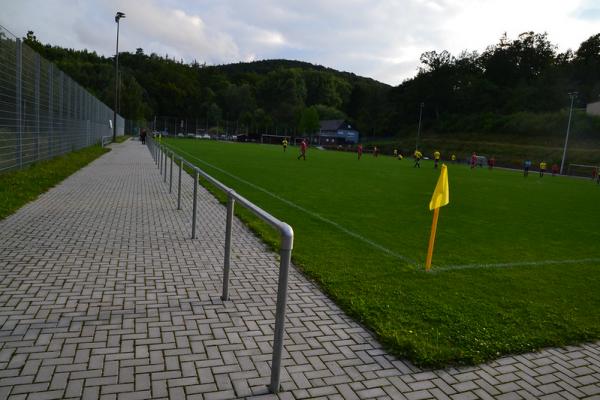 Sportplatz Nickenich - Nickenich