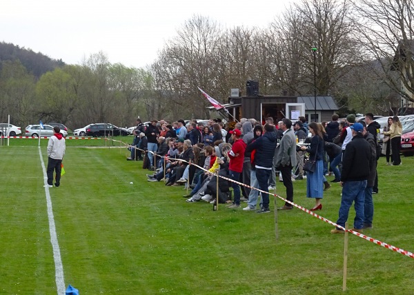 Ohne-Sorgen-Arena - Kasten