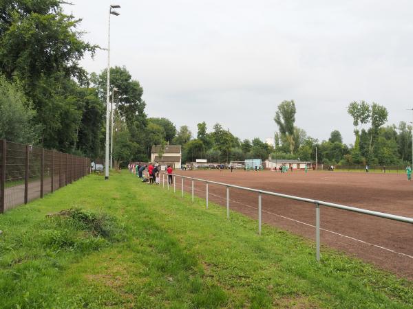 Bezirkssportanlage Gahlensche Straße Platz 2 - Bochum-Hamme