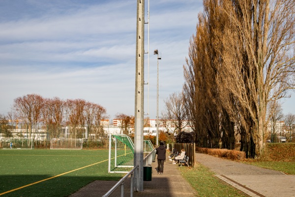 BVB-Stadion Nebenplatz - Berlin-Lichtenberg