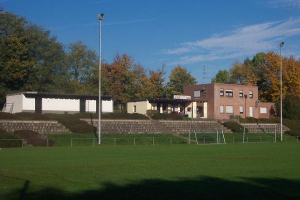 Lohengrin-Stadion Merowingerstraße - Kleve