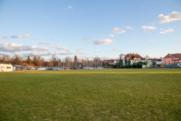Kontiki Arena Nebenplatz 1 - Nürnberg-Röthenbach