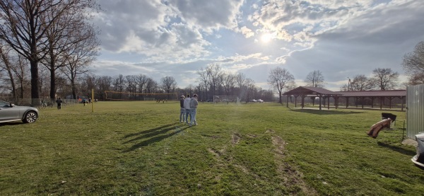 Boisko w Borowie Wielkim - Borów Wielki