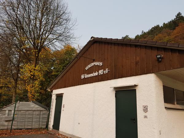 Sportplatz Hofwiese - Lennestadt-Kirchveischede