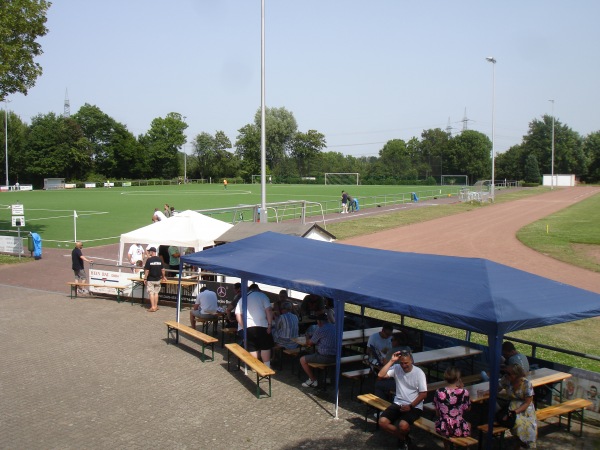 Johann-Dahmen-Sportanlage Platz 2 - Neuss-Holzheim