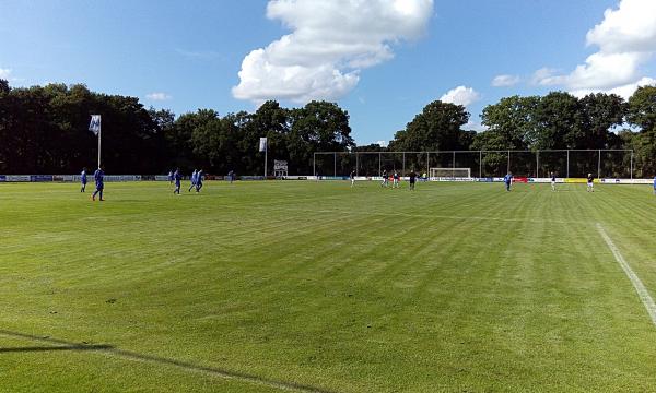 Sportplatz an der Grundschule - Rhauderfehn-Collinghorst