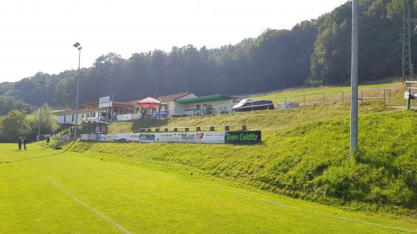 Sportplatz am Erlbach - Kraftsdorf
