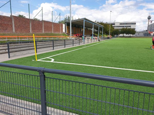 Bezirkssportanlage Fährstraße - Düsseldorf-Unterbilk